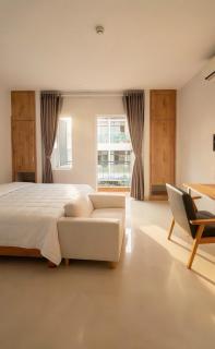 Em's Apartment & Hotel - 7