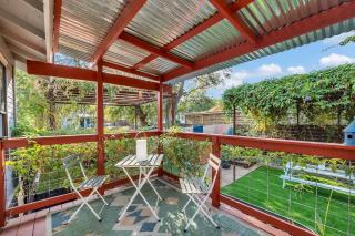 Colorful Home with Private Yard - Walk to East 6th - 2
