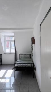 Construction worker's apartment in Hof - 6