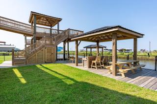 Crabby Beaver home - 9