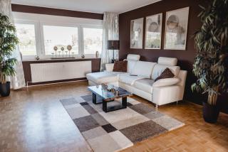 Große moderne Designer-Wohnung für Urlaub und Business - 3 Schlafzimmer, Küche, Büro, Terrasse und 2 kostenlose Parkplätze - 4