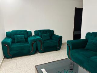 2 Bed Cozy Apartment SelfCheckin Near Airport DHA Phase 8 - 0