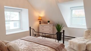 Maison meublée et équipée, clé en main pour séjours 31 jours et plus! - 2