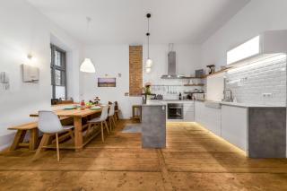 1 Bedroom Apartment in Neubau, 8 min city center, AC, Parking - 0