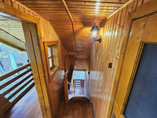 Cabana din Tei, 5 Camere si Semineu, Costisata, Dambovita - 7