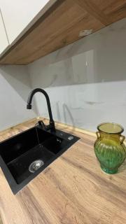 Уютная евродвушка в тихом районе - 1