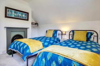 Victorian Gatehouse, Sleeps 11, Garden & Parking - 1