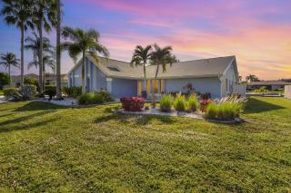 The Blue Palm Escape Waterfront and Pet Friendly - 5