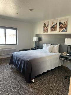 Super 8 by Wyndham Montpelier - 9