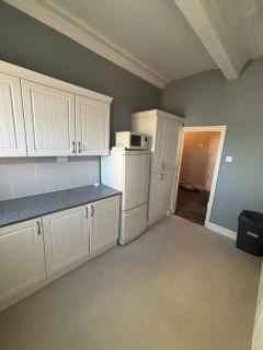 Serene Ocean-View Apartment Room in Roker, UK - 1