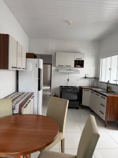 Casa com Piscina Próximo ao Hospital Santo Antônio - 1