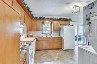 6 Mi to Kansas City Stadium! Home w/ Fenced Yard - 1