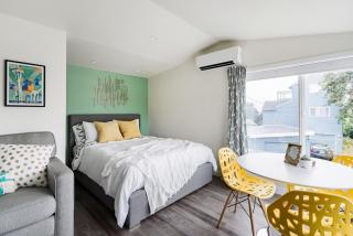 Styled Studio - Central to all Seattle Attractions - 5