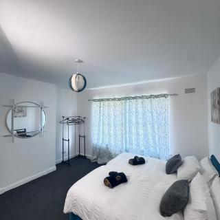Bright Housing - 7