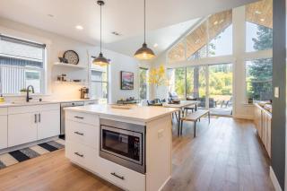 Cabin, Bonus Suite, Suncadia Pool Access - 6
