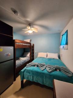 Beach Club Condos at Popeyes - Caye Caulker - 8
