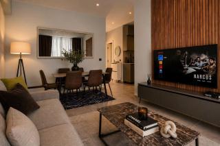 Green Coast Escape - 5