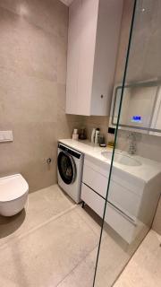 Green Coast Escape - 1