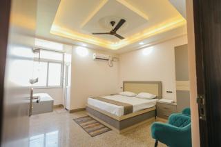 The Aura Grand Hotel and Cafe - 0