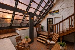 Cozy Home near Downtown - Close to Nulu - Sleeps 6 - 0