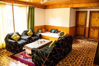 Vacanza Hills Hotel and Cottages - 1