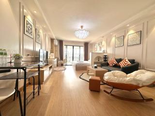 俯瞰玛雅素贴山景的漂亮公寓 - 0