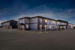 Red Roof Inn & Suites Tomah - 4