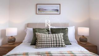 The Den at Abernethy - 4
