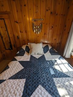 2BR 1BA Cabin #3 Riverside Point Resort - 2