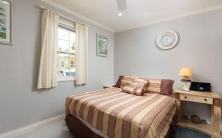 The Little White Cottage - 6