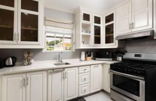 The Little White Cottage - 3