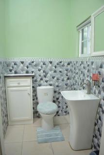 Cedar Grove Getaway 1BR With Shared Jacuzzi - 4