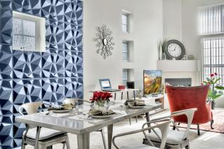 Chic Urban Oasis, Sleek Design, Designer Amenities and Private Patio Retreat - 0
