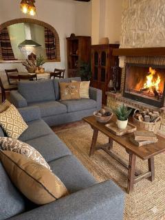 Casa Rural con Encanto Chimenea y Parking - 0