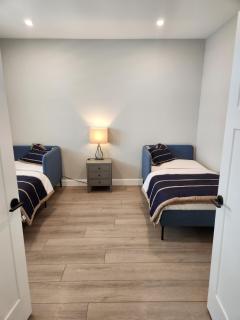 Prettiest town's lake- Bungalow - 4