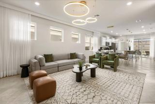 Last Minute Disney Getaway Townhouse with Private Pool. Book Now 17064 - 4