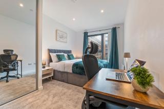 2BR City Centre, Sleeps 6, PS5, Netflix, Disney - 1