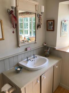 Brook Farm Cottage - 2