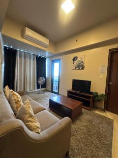 Mactan Newtown 2 Bedroom Suite OMP - 1