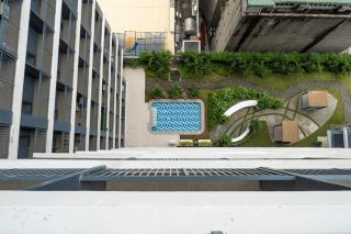 Boho Makati Condo Wi Fi Workspace Red - 7