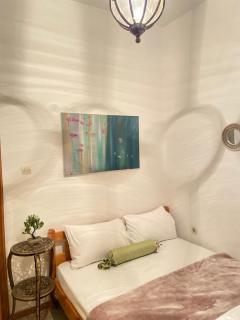 Walk-Inn Happy Place - 1