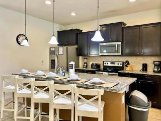 Last Minute Disney Getaway Villa with Private Pool Hot Tub. Book Now 18234 - 2