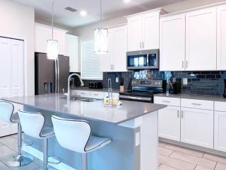 Last Minute Disney Private Pool Hot Tub Game Room Themed Bedrooms. Book Now 90441 - 3