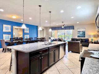 Last Minute Disney Getaway Private Pool Hot Tub Game Room. Book Now 53410 - 3