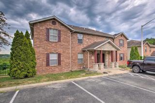 Mtn Views & Pool Access: 2 Units Near Dtwn Branson - 7