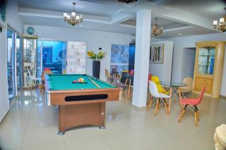 2 Pièces vue sur la Piscine et la ville - 1