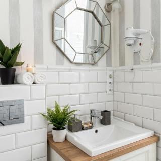Ogrodowa Art Studio Design 1-Bedroom Apartment, Warsaw - Varsovia - 3