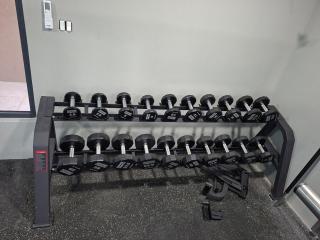 Gated Apt with Sea & City View, WiFi, AC, TV, Pool & Gym - 8