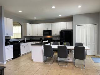 Last Minute Disney Getaway Villa with Private Pool Hot Tub. Book Now 53428 - 1
