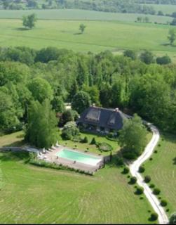 Chaumière d'exception , 8 places, piscine, calme - 0